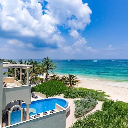 Ocean Front Private 3 Bedroom Villa In Akumal Vr
